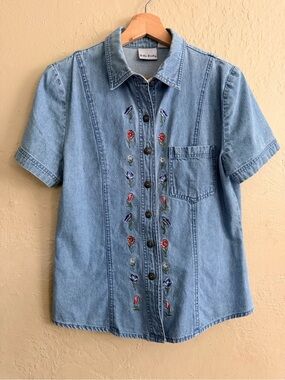 Bobbie Brooks Light Blue Embroidered Denim Button-Down Shirt